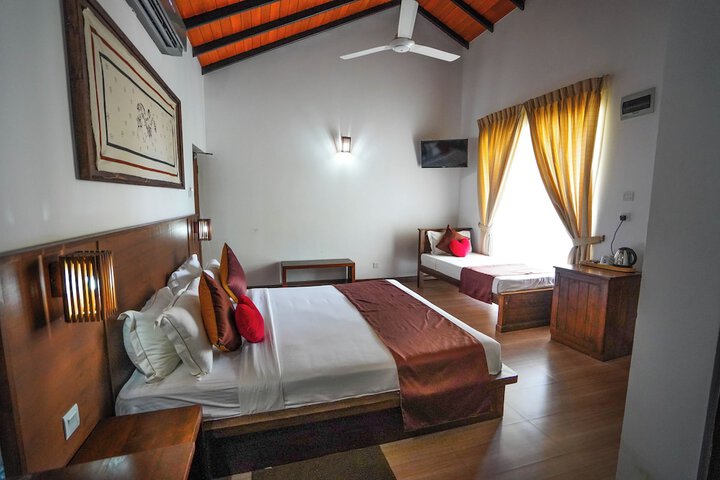 Room 15 of 54