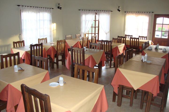 Dining 65 of 95
