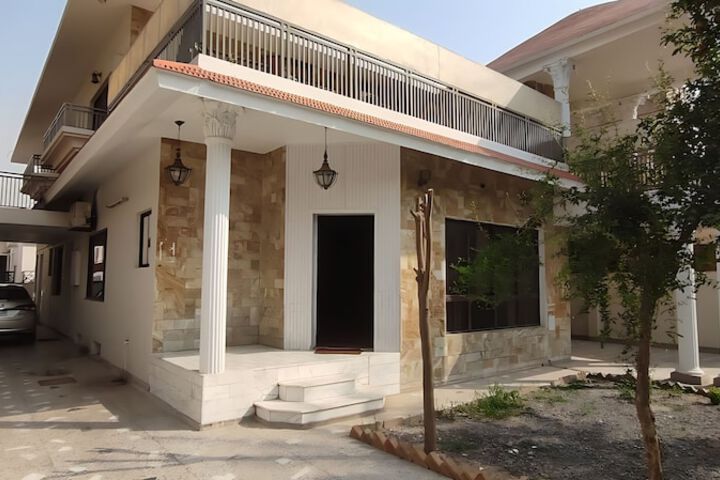 Hotel 10 of 27