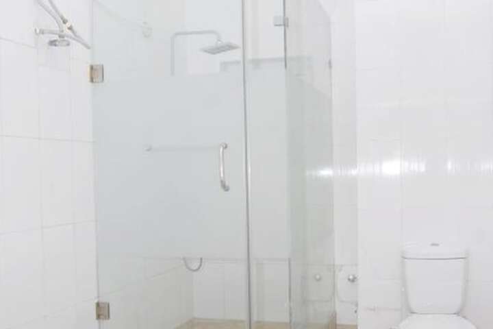 Room 18 of 28