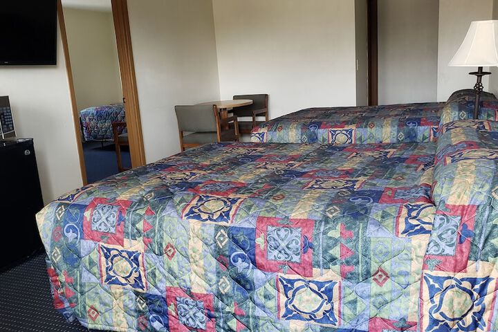 Room 12 of 24