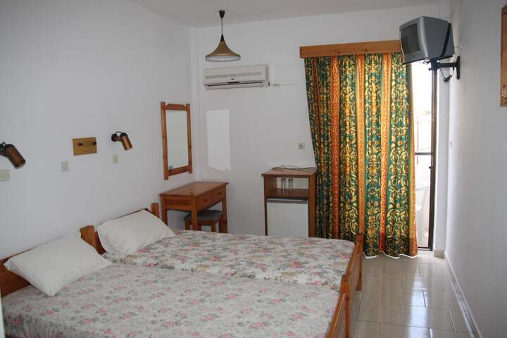 Room 12 of 42