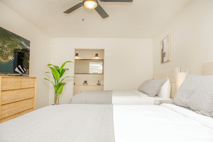 Room 2 of 24