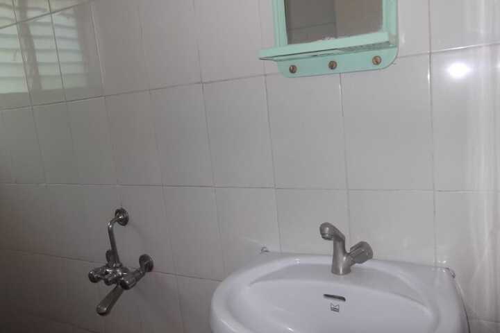 Room 16 of 22