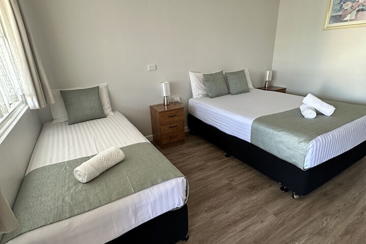 Room 9 of 63