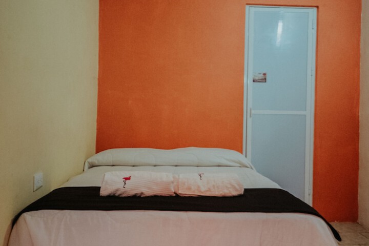 Room 4 of 70