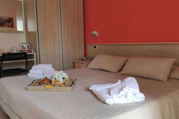 Room 16 of 71