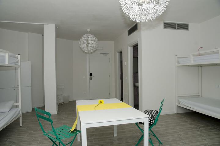 Room 16 of 64