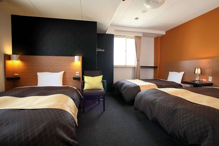 Room 15 of 40