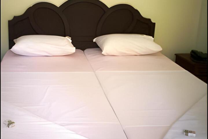 Room 3 of 5
