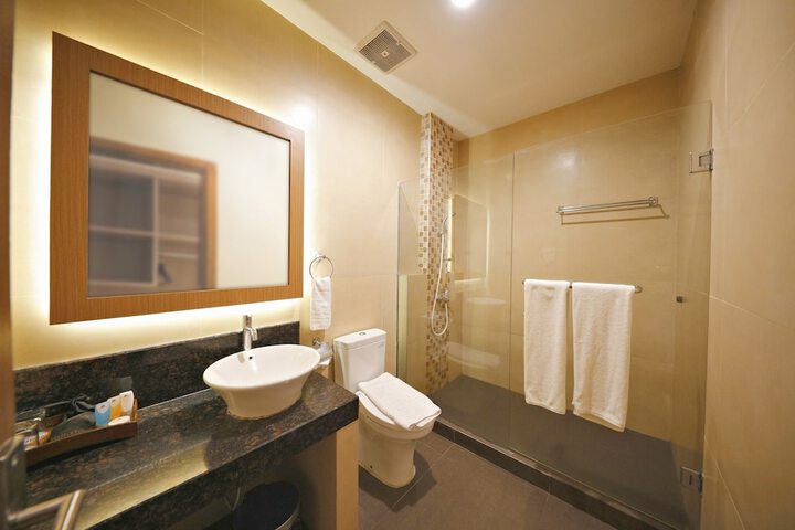 Room 28 of 56