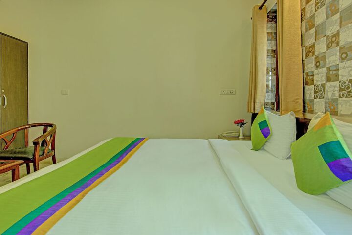 Room 22 of 50