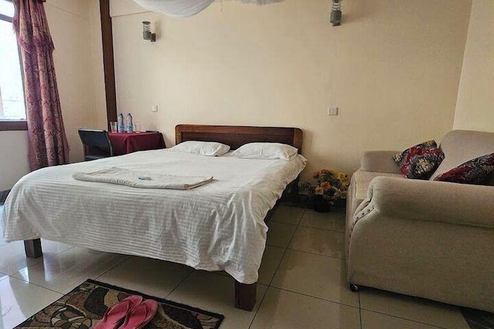 Room 3 of 22