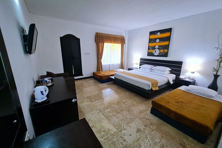 Room 10 of 94