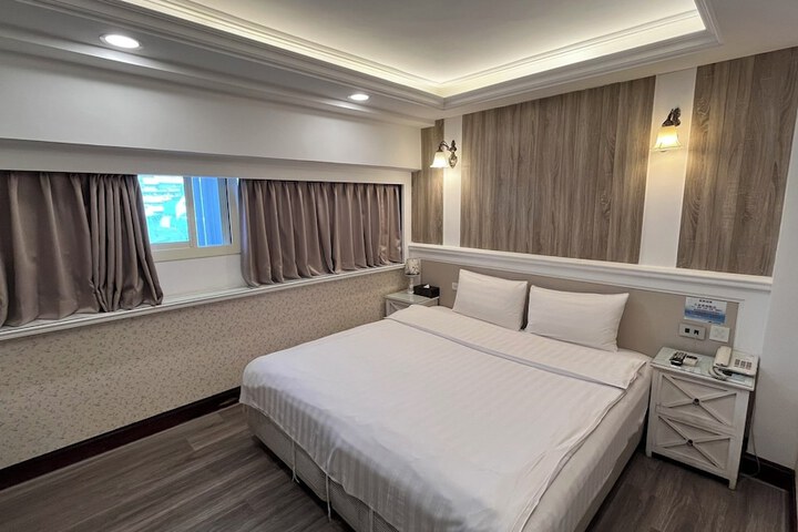 Room 22 of 26