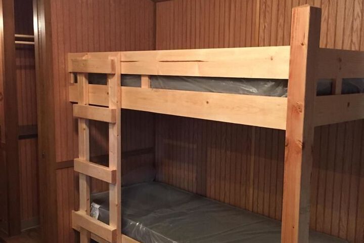Room 16 of 36