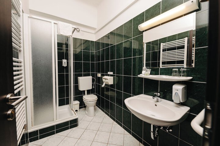 Clean Restrooms
