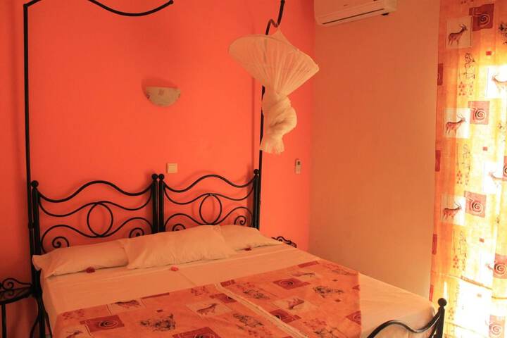 Room 5 of 49