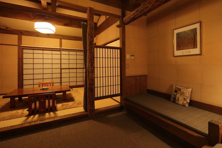 Room 26 of 139