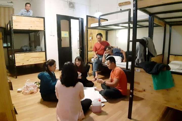 Room 8 of 28