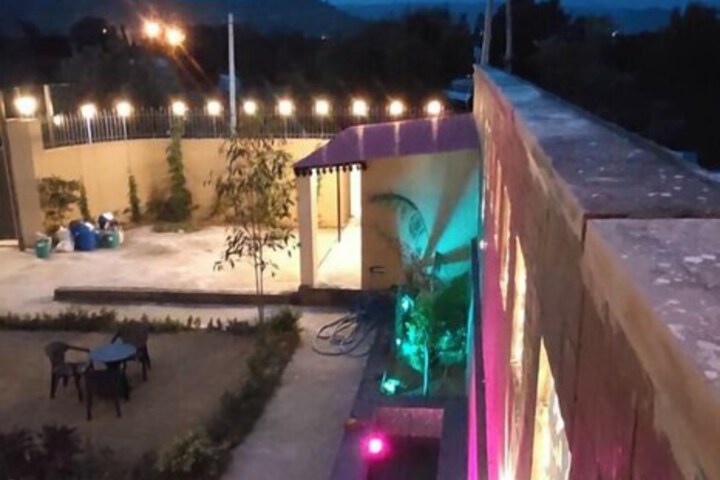 Hotel Exterior 109 of 114