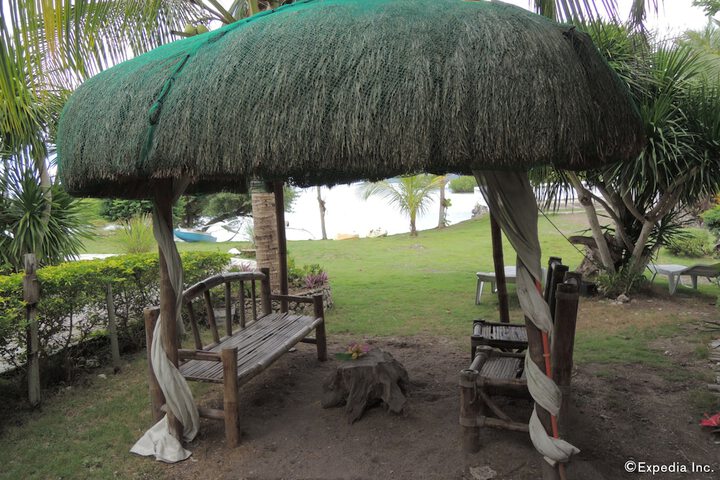 Hotel Exterior 66 of 70
