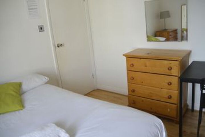 Room 10 of 10