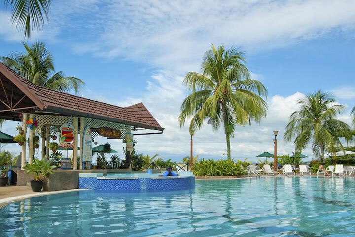 Hotel with Pool
