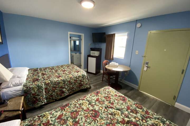 1 Queen Bed (11 of 69)