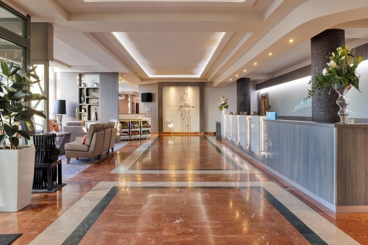 Hotel Interior 6 of 102