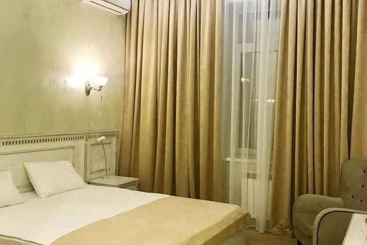 Room 17 of 52