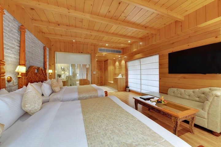 Room 14 of 40
