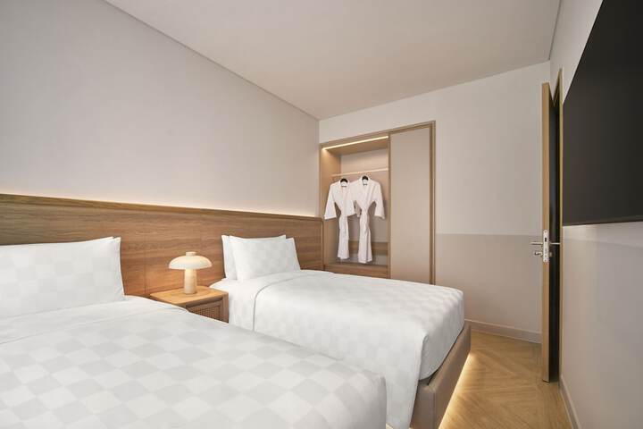 Room 14 of 105