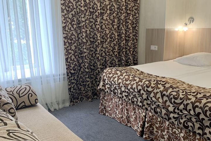 Room 13 of 62