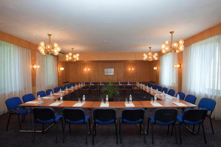 Meeting 30 of 40