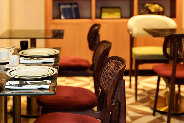 Breakfast area
