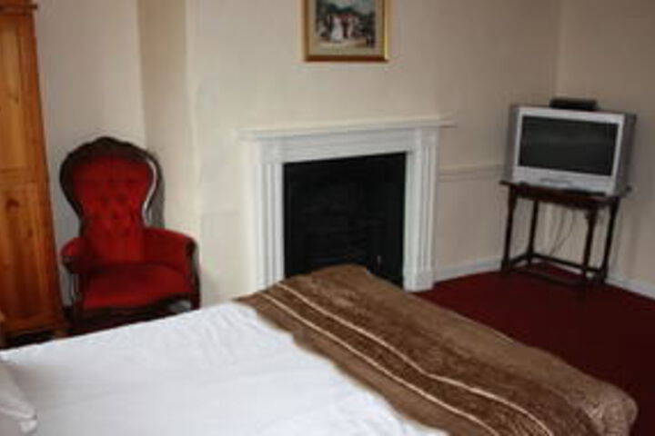 Room 9 of 23