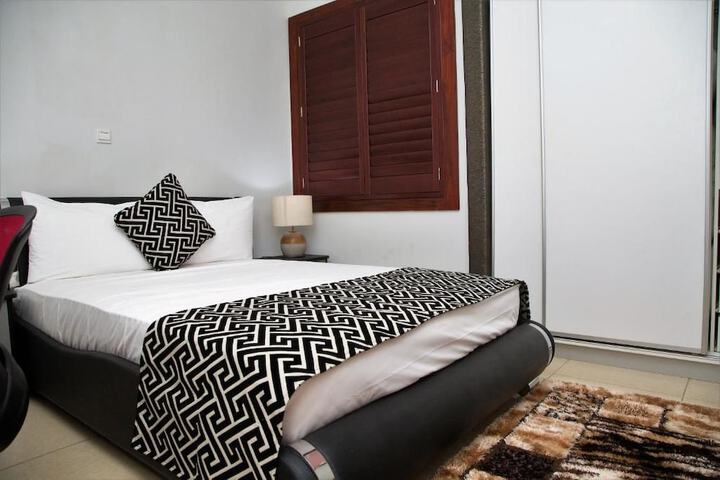 Room 5 of 14