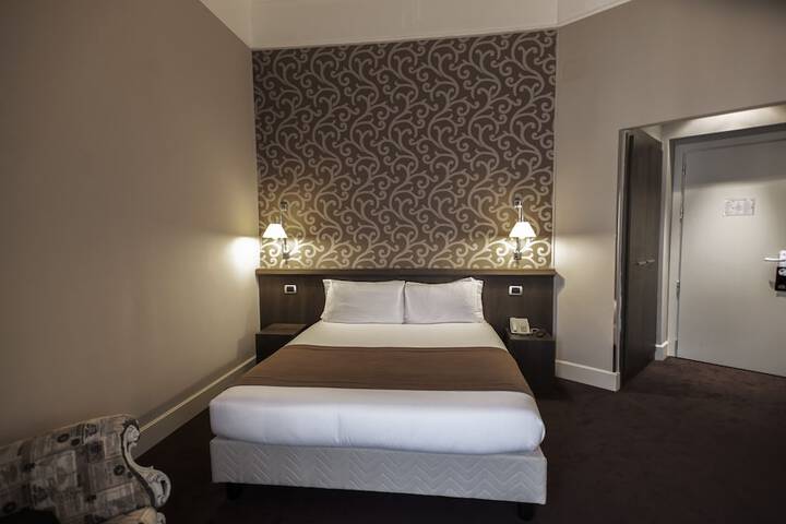 Room 48 of 53