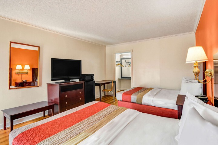 Room 5 of 21