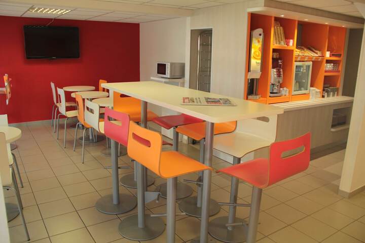 Dining Photos