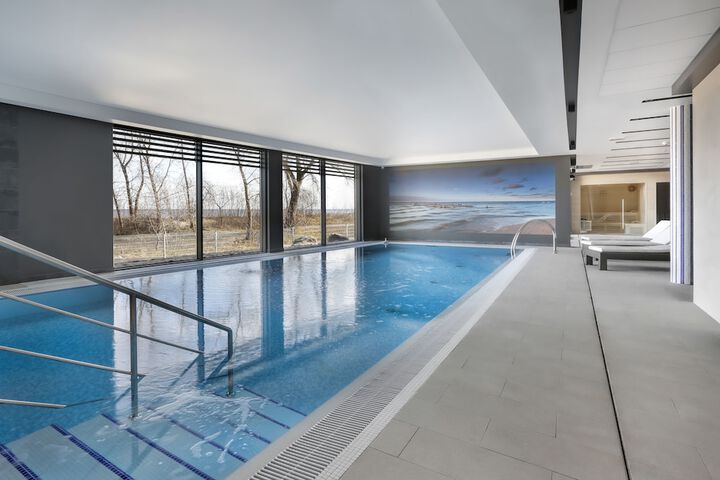 Pool 30 of 58