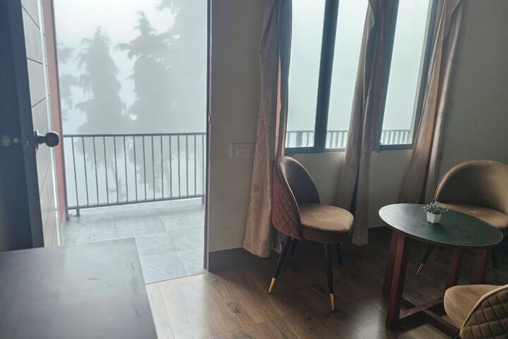 Room 8 of 29