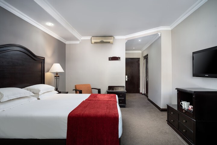 Room 16 of 85