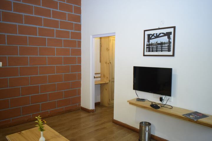Room 8 of 30