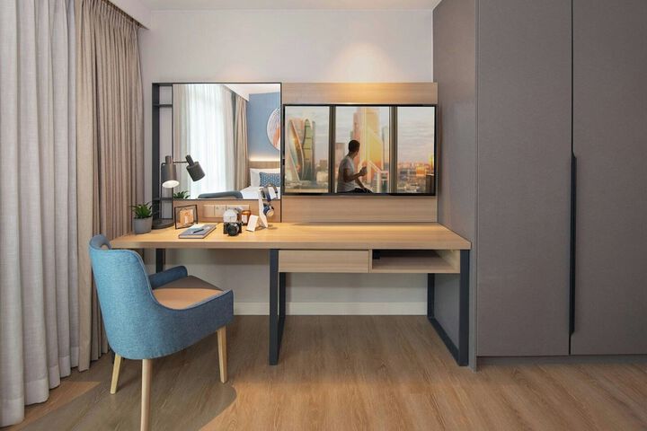 Room 43 of 71