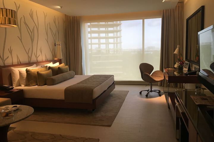 Room 5 of 31