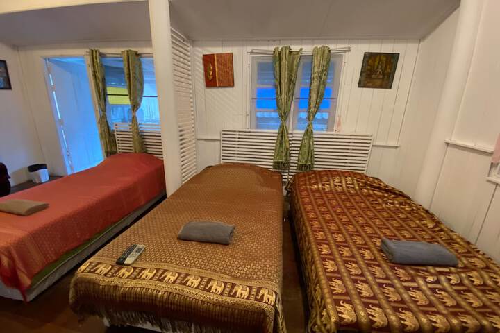 Room 54 of 181