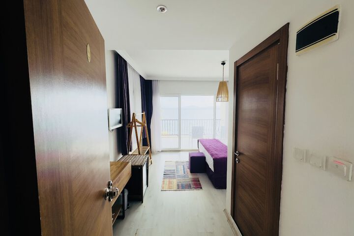 Room 45 of 73