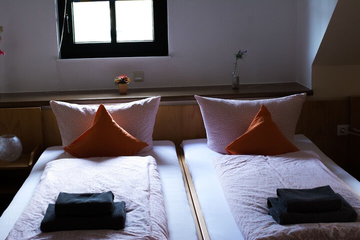 Room 4 of 21